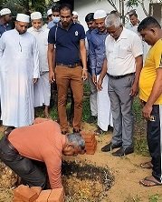 Laying foundation stone for Sewa Piyasa