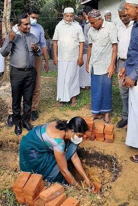 Laying foundation stone for Sewa Piyasa