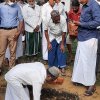 Laying foundation stone for Sewa Piyasa